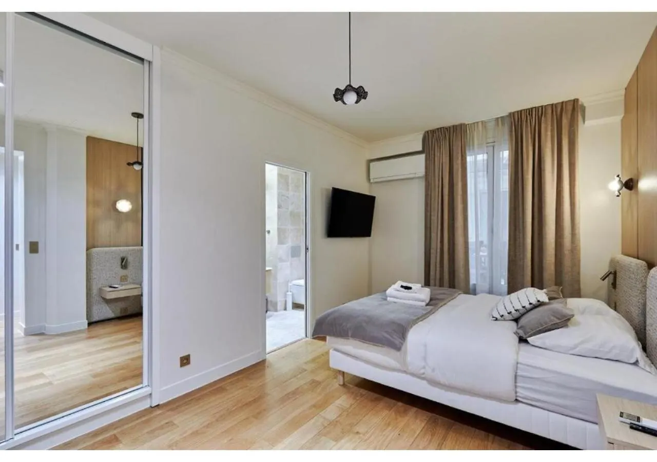 Terrace Apartment Trocadero Eiffel Tower By Studio Prestige Paris 0*,  France