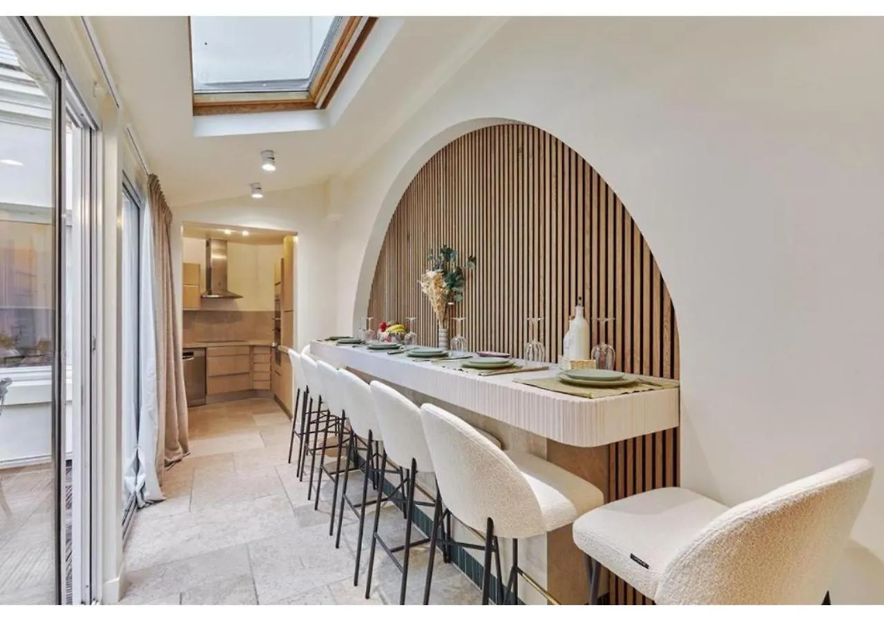 Terrace Apartment Trocadero Eiffel Tower By Studio Prestige Paris