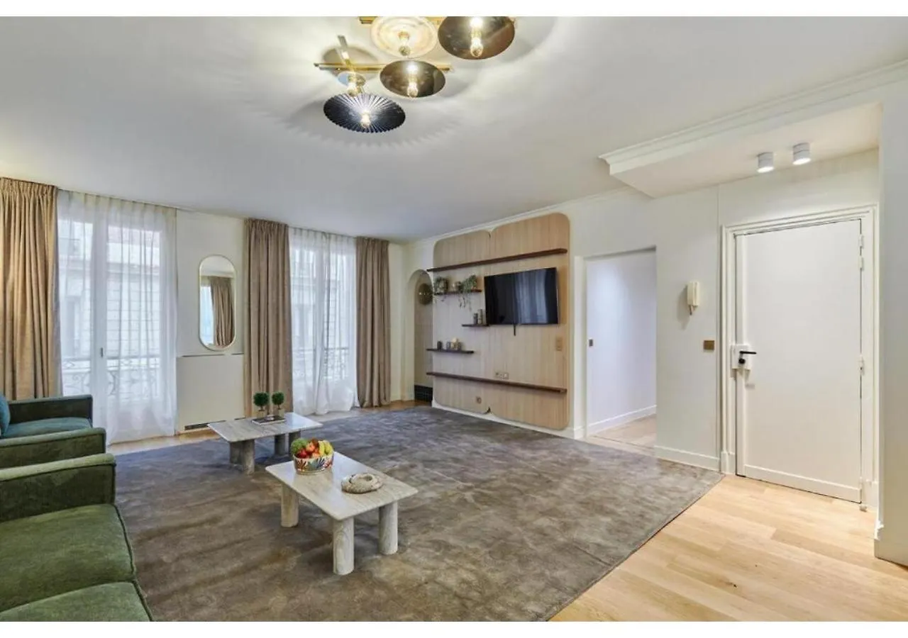 Terrace Apartment Trocadero Eiffel Tower By Studio Prestige Paris