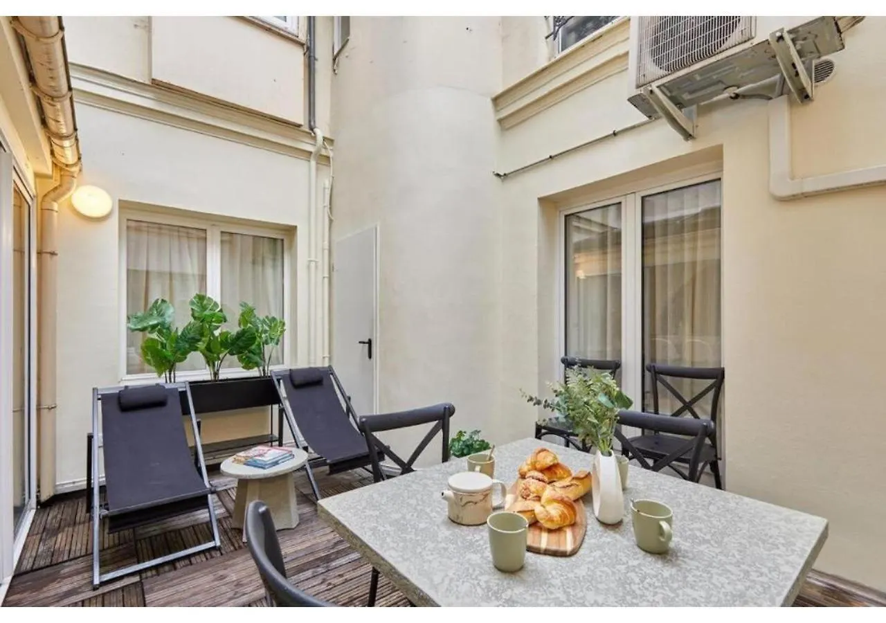 Terrace Apartment Trocadero Eiffel Tower By Studio Prestige Paryż 0*,