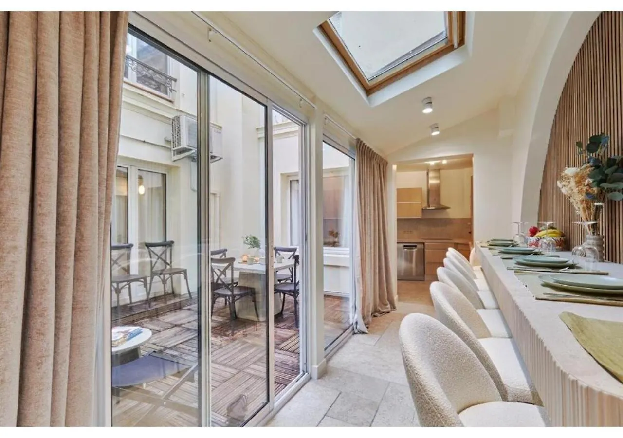 Terrace Apartment Trocadero Eiffel Tower By Studio Prestige Paryż